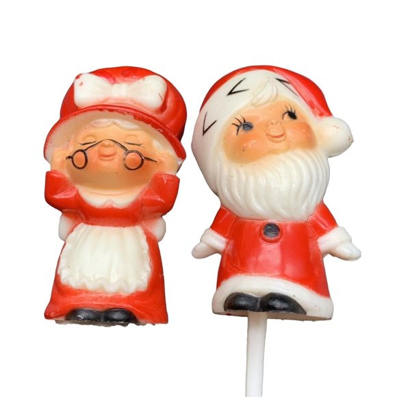 Vintage Christmas Kissing Santa Mrs Claus Hard Plastic Floral Pick Cake Toppers - Picture 1 of 7